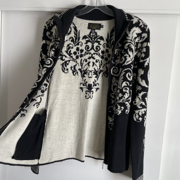 Icelandic Design Floral Cardigan Sweater Wool Full Zip Size S  Black Tan Nordic - Picture 4 of 16